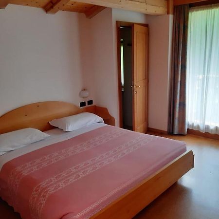 Albergo Scoiattolo Tret Zewnętrze zdjęcie