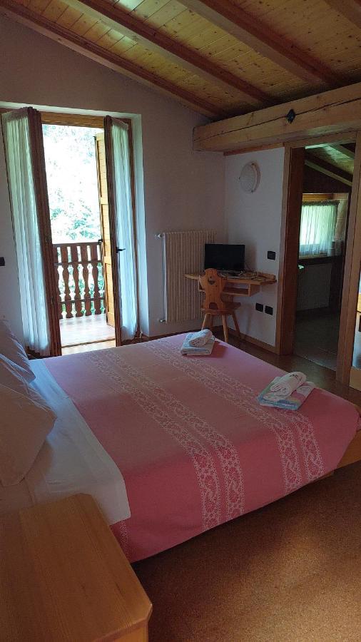 Albergo Scoiattolo Tret Zewnętrze zdjęcie