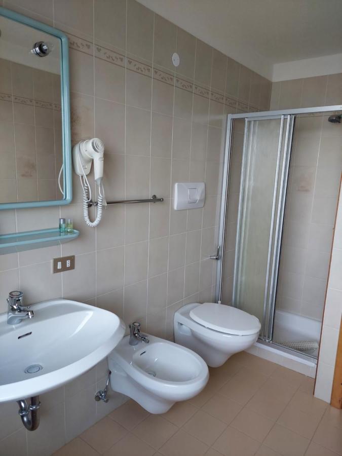 Albergo Scoiattolo Tret Zewnętrze zdjęcie
